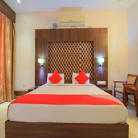 Grand Milestone Hotel Mysore Exterior photo