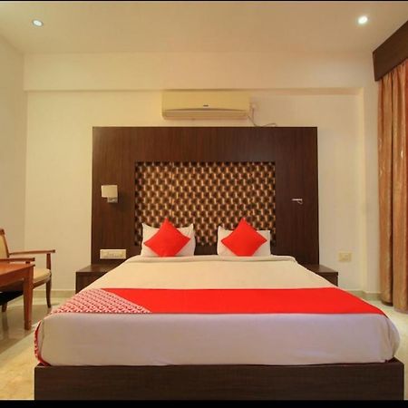 Grand Milestone Hotel Mysore Exterior photo